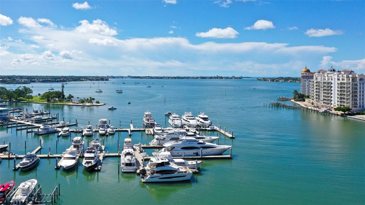 1155 N Gulfstream Avenue, Unit 207, Sarasota, FL 34236 Photo