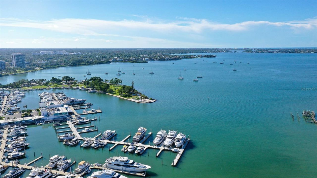 1155 N Gulfstream Avenue, Unit 207, Sarasota, FL 34236 Photo