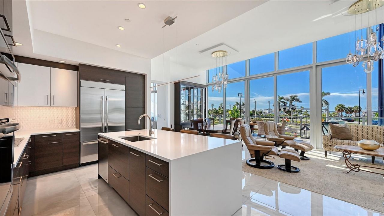 1155 N Gulfstream Avenue, Unit 207, Sarasota, FL 34236 Photo
