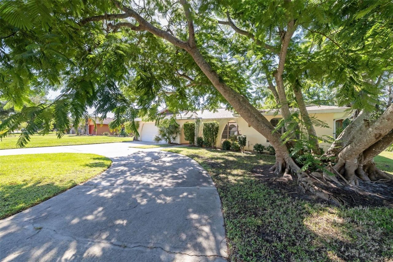 3065 Ringwood Meadow , Sarasota, FL 34235 Photo