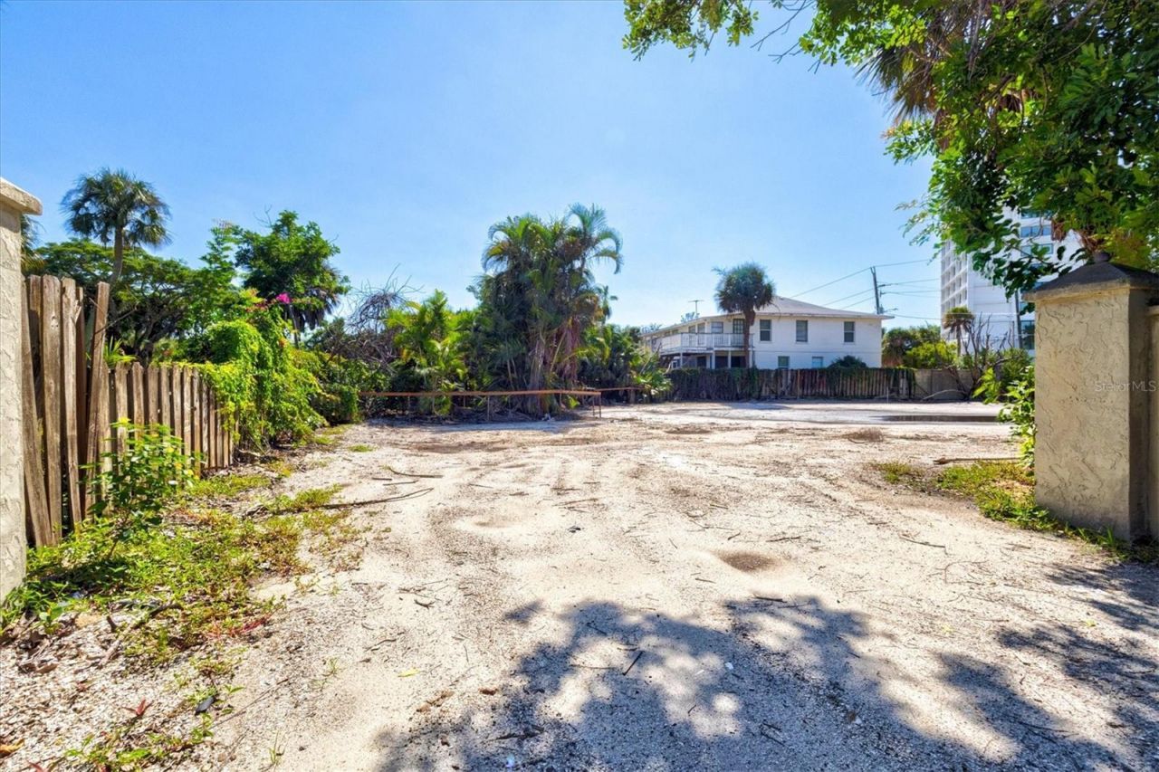 4805 Ocean Boulevard , Sarasota, FL 34242 Photo