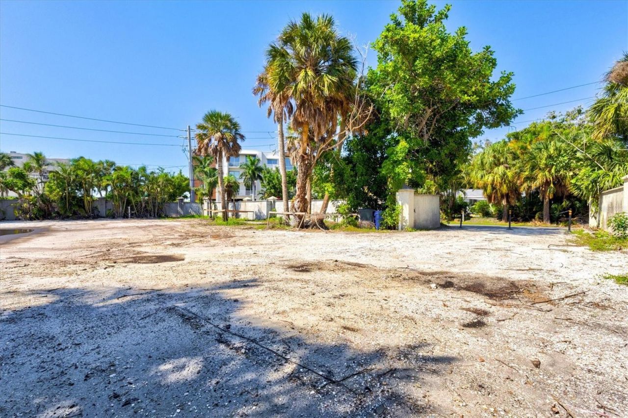 4805 Ocean Boulevard , Sarasota, FL 34242 Photo