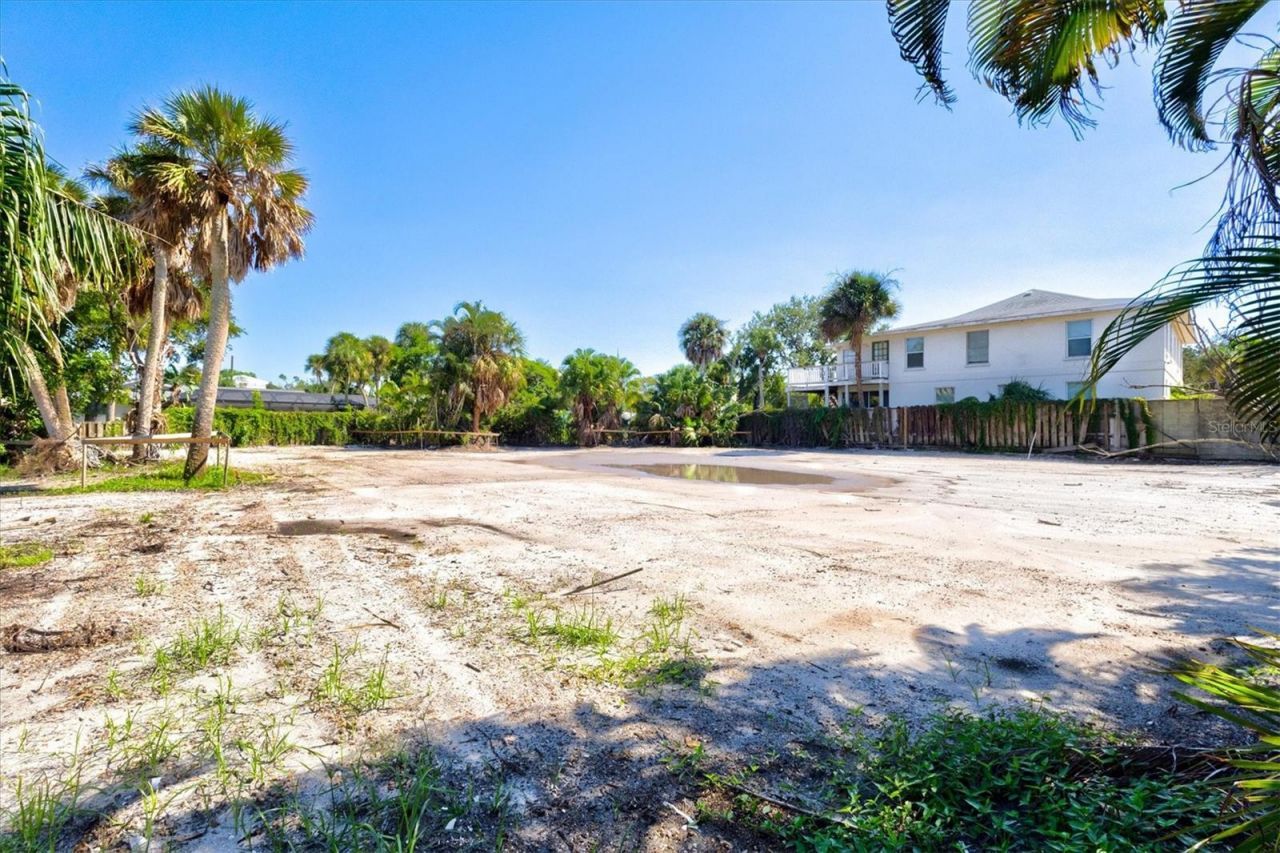 4805 Ocean Boulevard , Sarasota, FL 34242 Photo