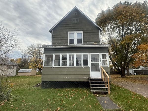 1054 Maple ST, Sault Ste Marie, MI 49783