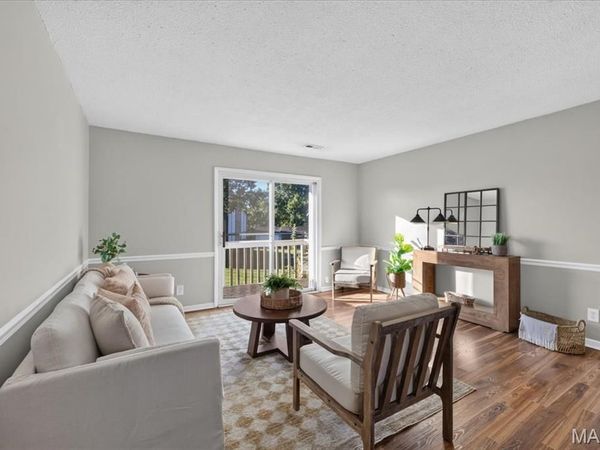 2042 Gascony Parc Drive , Unit 2042, Lake St Louis, MO 63367