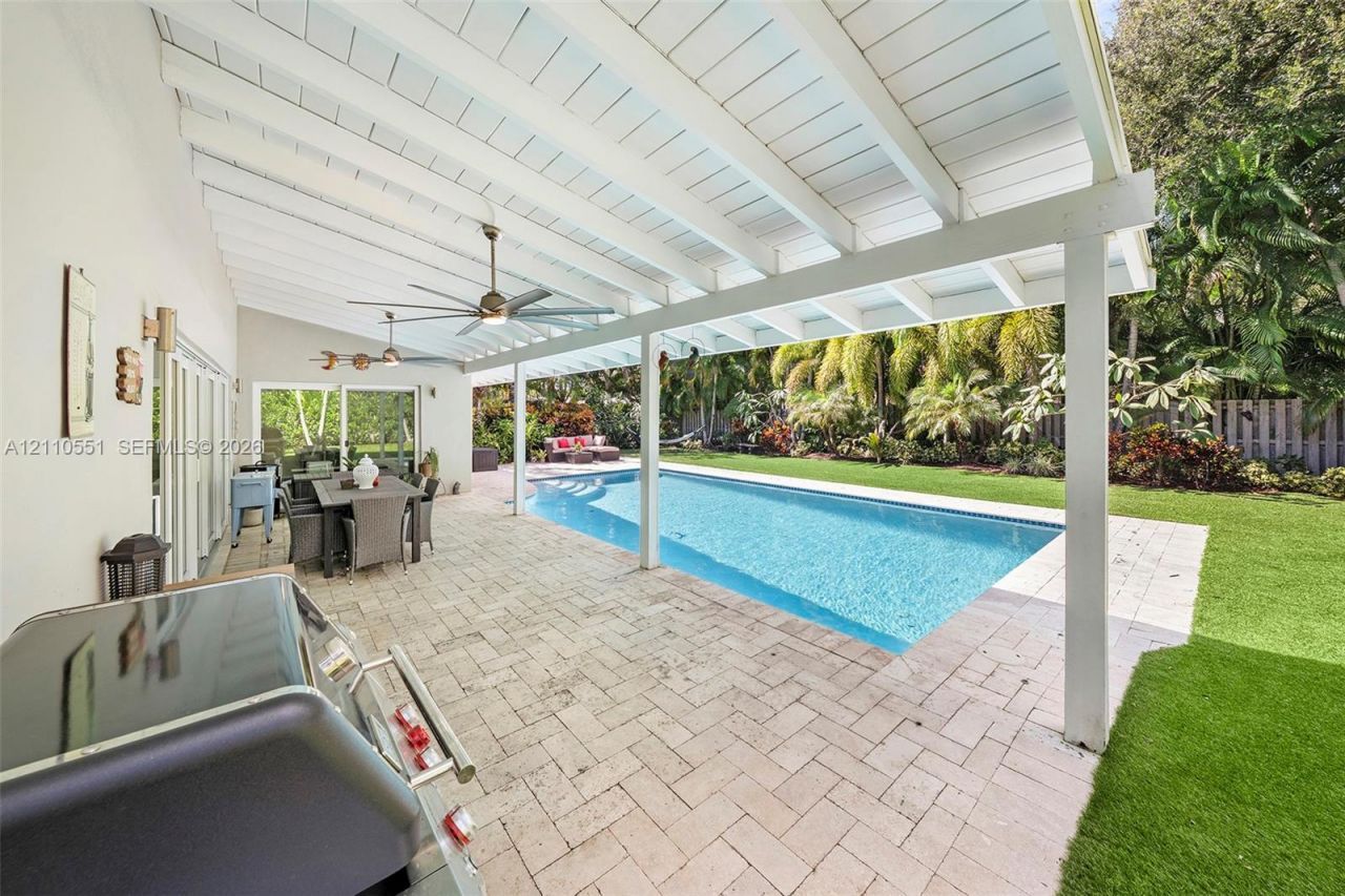 9330 SW 71st Ave, Pinecrest, FL 33156 Photo