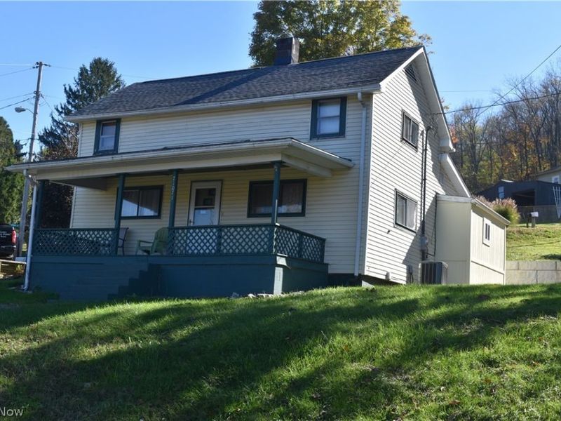 71071 Main Street, Saint Clairsville, OH 43950 Photo 1