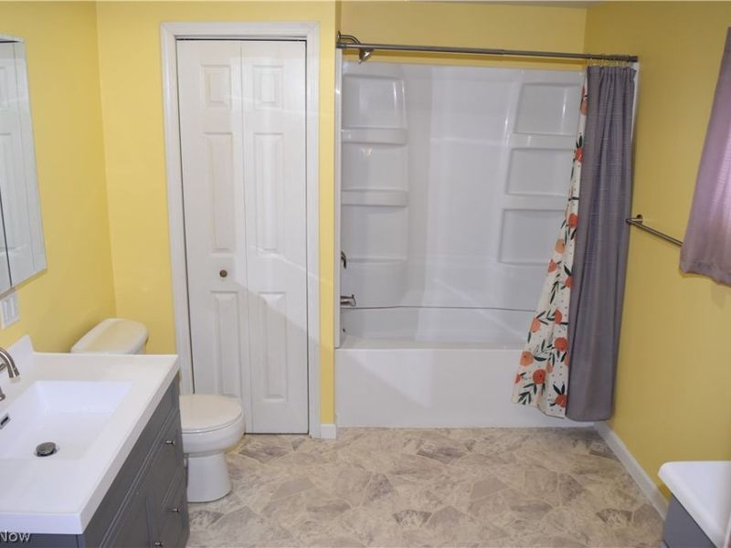 71071 Main Street, Saint Clairsville, OH 43950 Photo 11