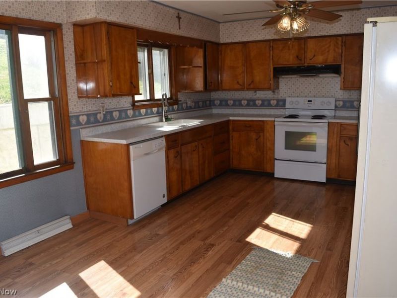 71071 Main Street, Saint Clairsville, OH 43950 Photo 2