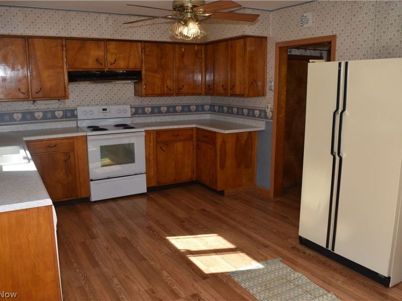 71071 Main Street, Saint Clairsville, OH 43950 Photo 3