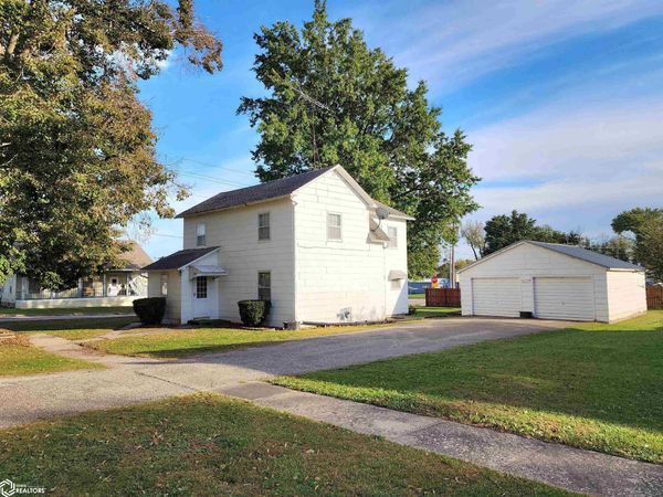 420 E State Street, Corydon, IA 50060