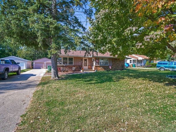 1590 and 1592 NW 80th Street, Clive, IA 50325