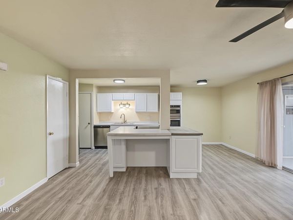 5912 W GOLDEN Lane, Glendale, AZ 85302