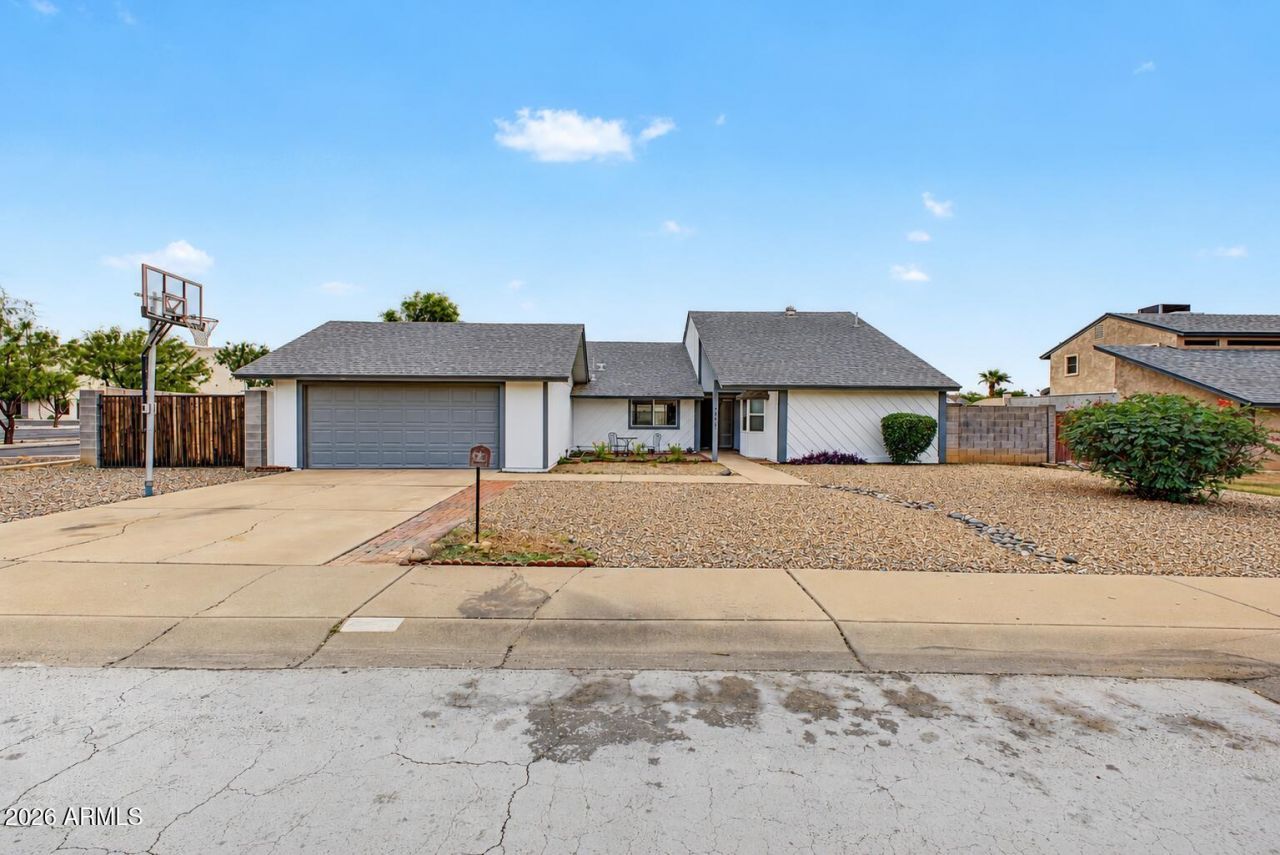 4401 W Gelding Drive, Glendale, AZ 85306 Main Photo