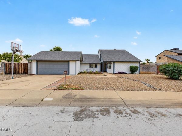 4401 W GELDING Drive, Glendale, AZ 85306