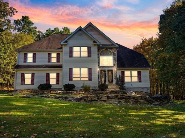 156 Spruce Run Drive , Dingmans Ferry, PA 18328