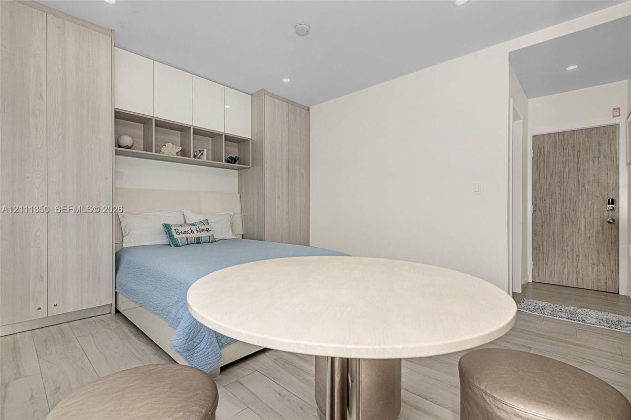 7300 Ocean Ter , Unit 313, Miami Beach, FL 33141 Photo