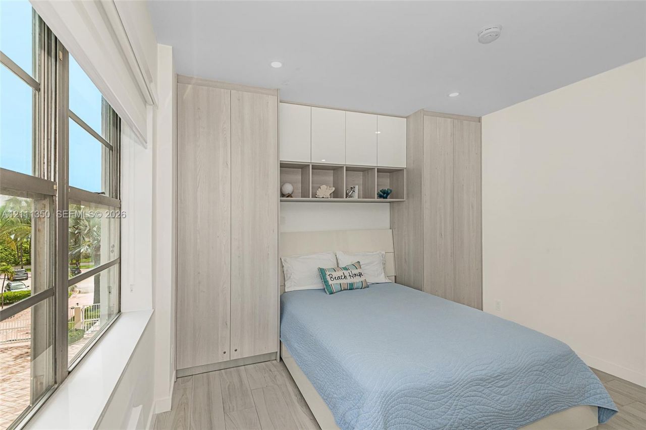 7300 Ocean Ter , Unit 313, Miami Beach, FL 33141 Photo