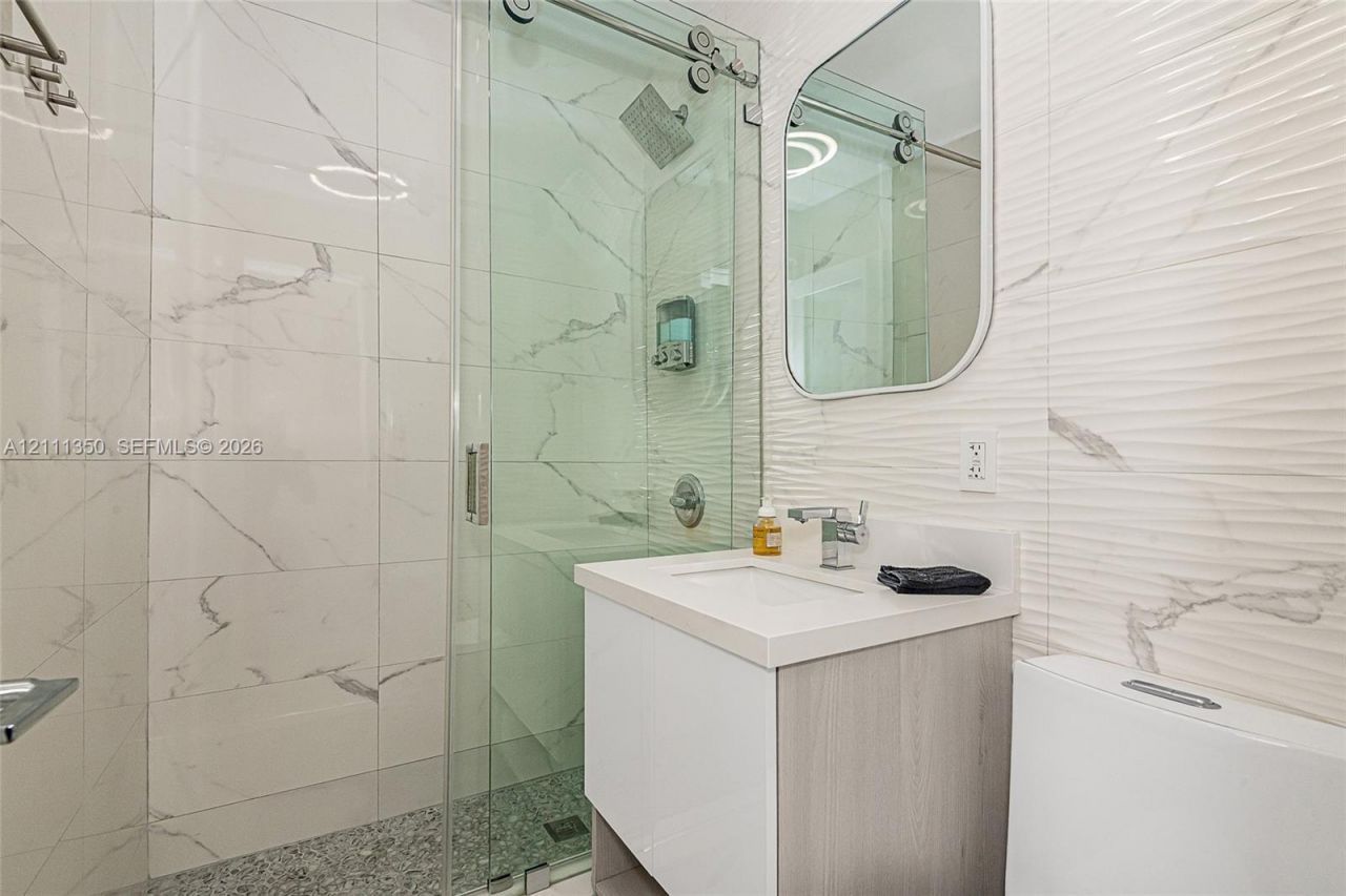 7300 Ocean Ter , Unit 313, Miami Beach, FL 33141 Photo