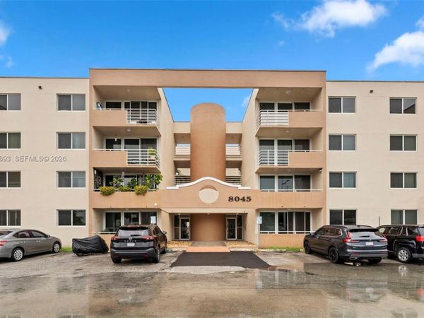 8045 NW 7th St , Unit 2402, Miami, FL 33126