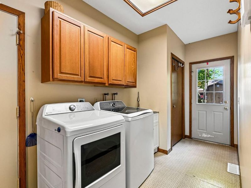 116 Westchester Dr., Amherst, OH 44001 Photo 17