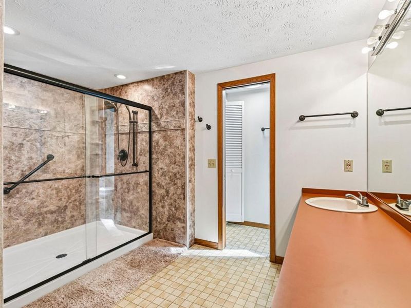 116 Westchester Dr., Amherst, OH 44001 Photo 21