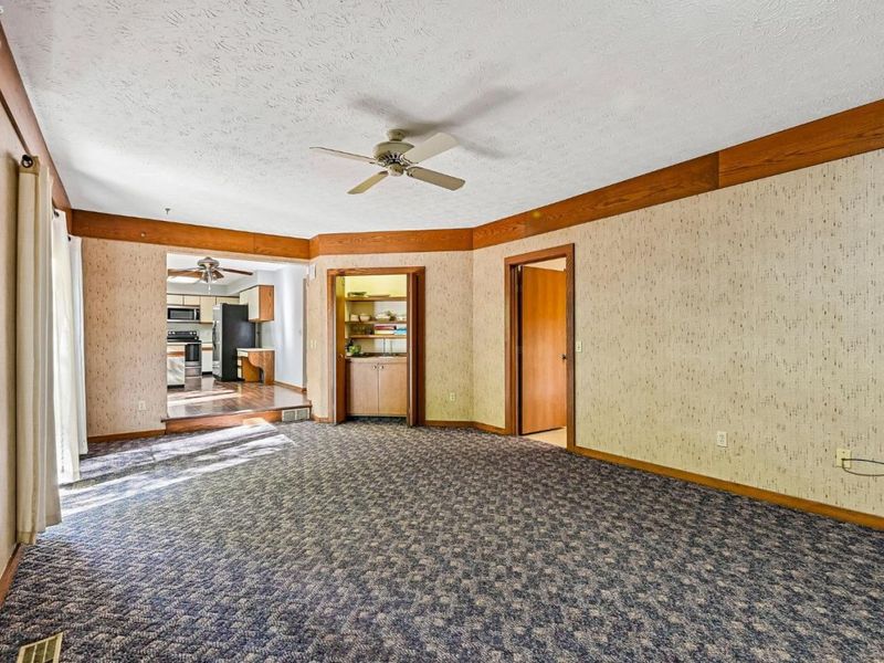 116 Westchester Dr., Amherst, OH 44001 Photo 6