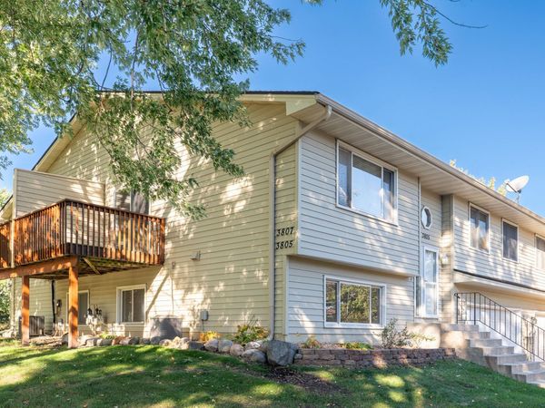 3805 Windcrest Court , Eagan, MN 55123