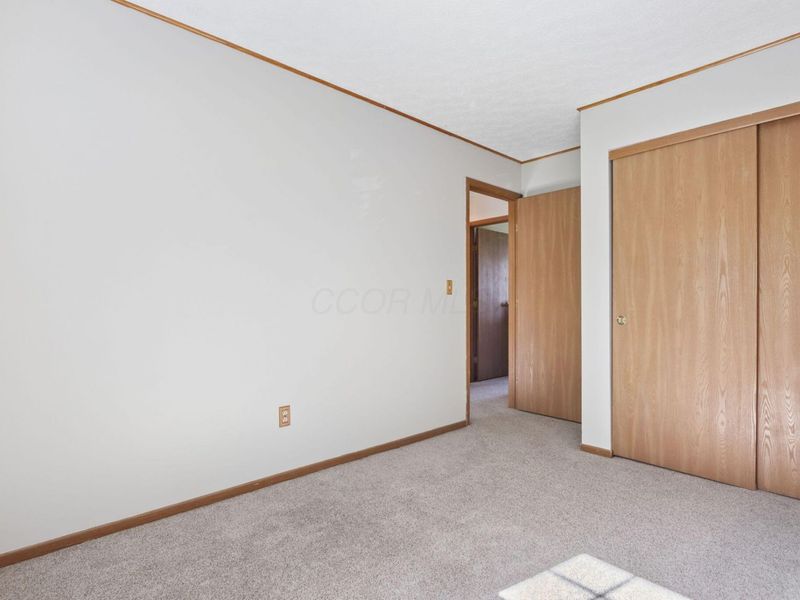 5608 Reebok Drive , Hilliard, OH 43026 Photo 19