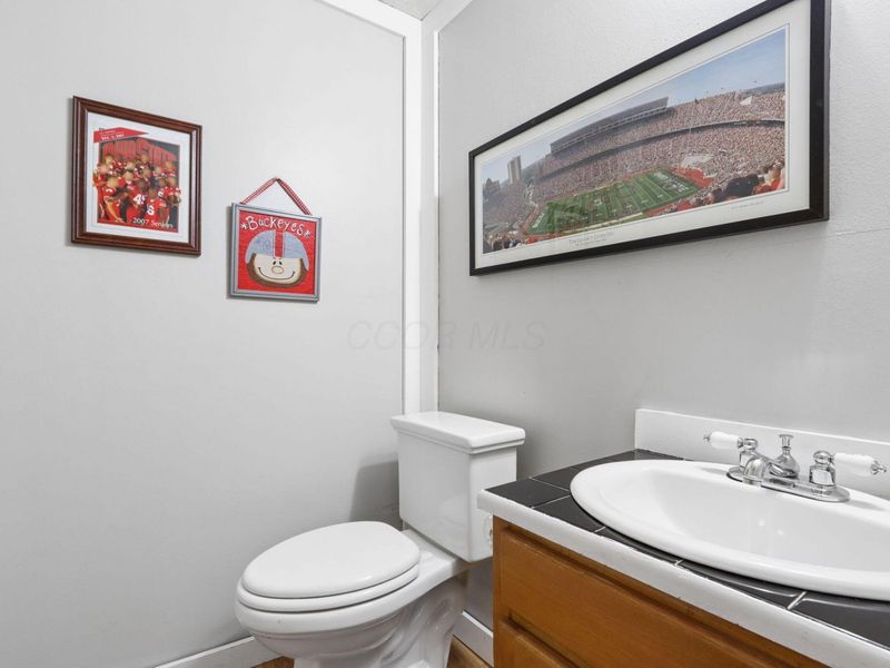 5608 Reebok Drive , Hilliard, OH 43026 Photo 27