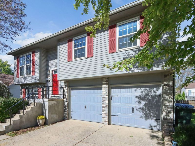 5608 Reebok Drive , Hilliard, OH 43026 Photo 4