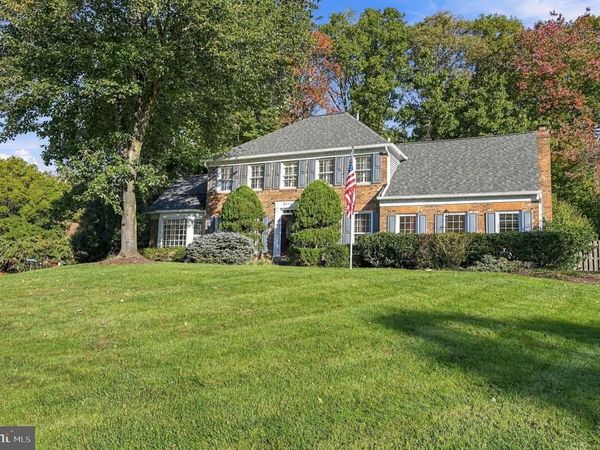 8514 HERON POND LANE, FAIRFAX STATION, VA 22039