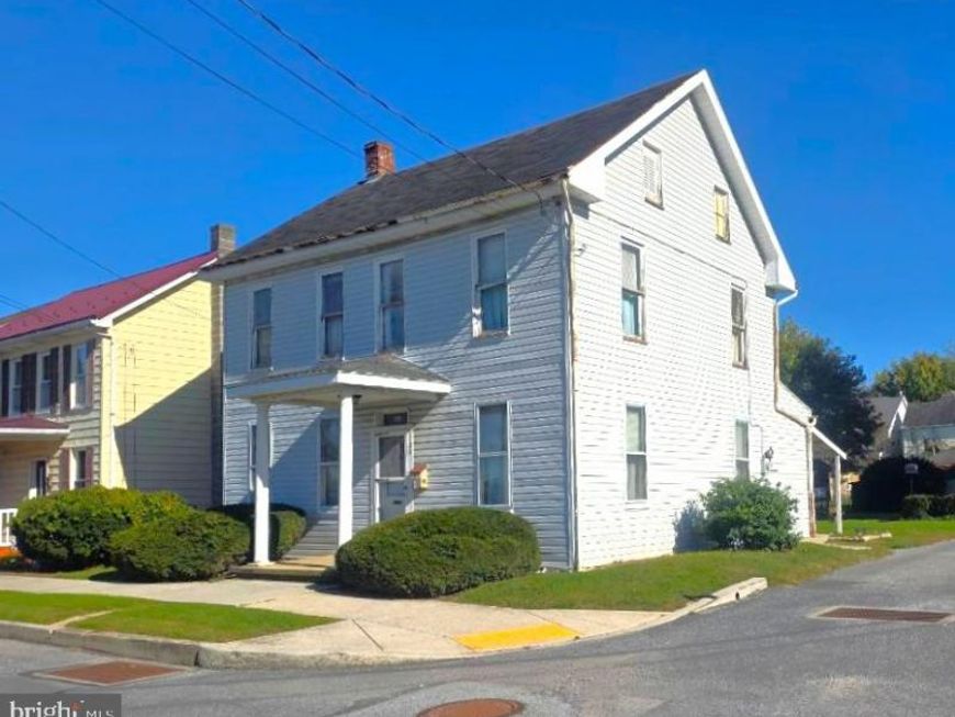 109 Cumberland Valley Avenue , Waynesboro, PA 17268 Main Photo