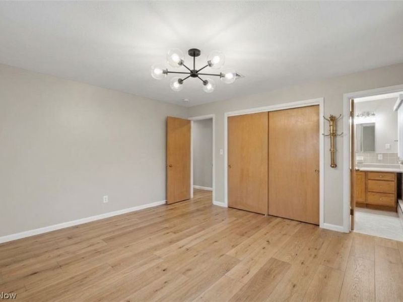5071 Evergreen Drive, North Olmsted, OH 44070 Photo 20