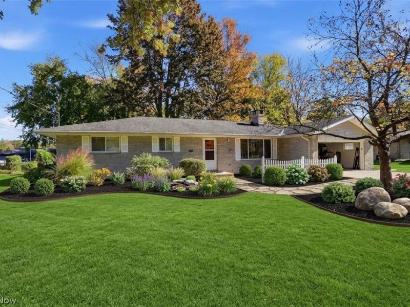 5071 Evergreen Drive, North Olmsted, OH 44070 Photo 5