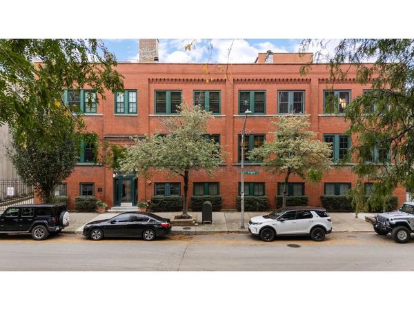1335 W Altgeld Street, Unit 3B, Chicago, IL 60614