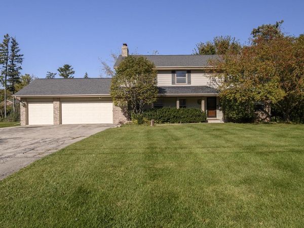 930 W Laramie LANE, Bayside, WI 53217