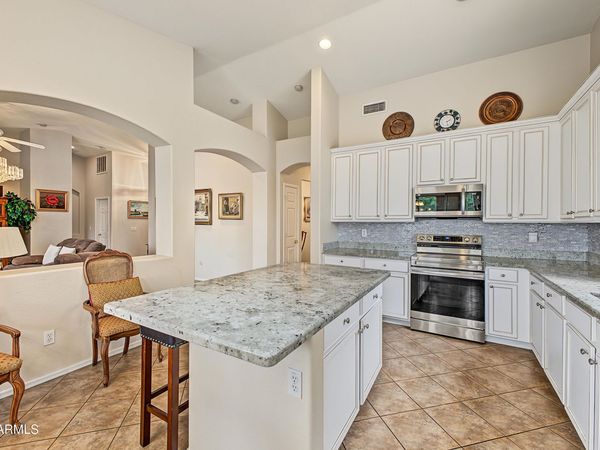 7407 S 25TH Drive, Phoenix, AZ 85041