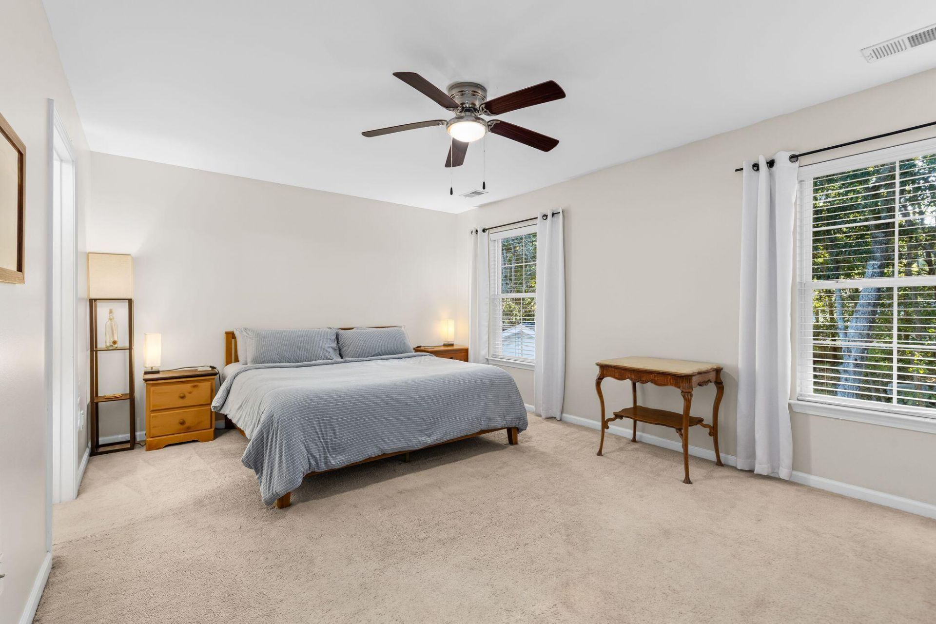 1733 Towne Street Photo 22