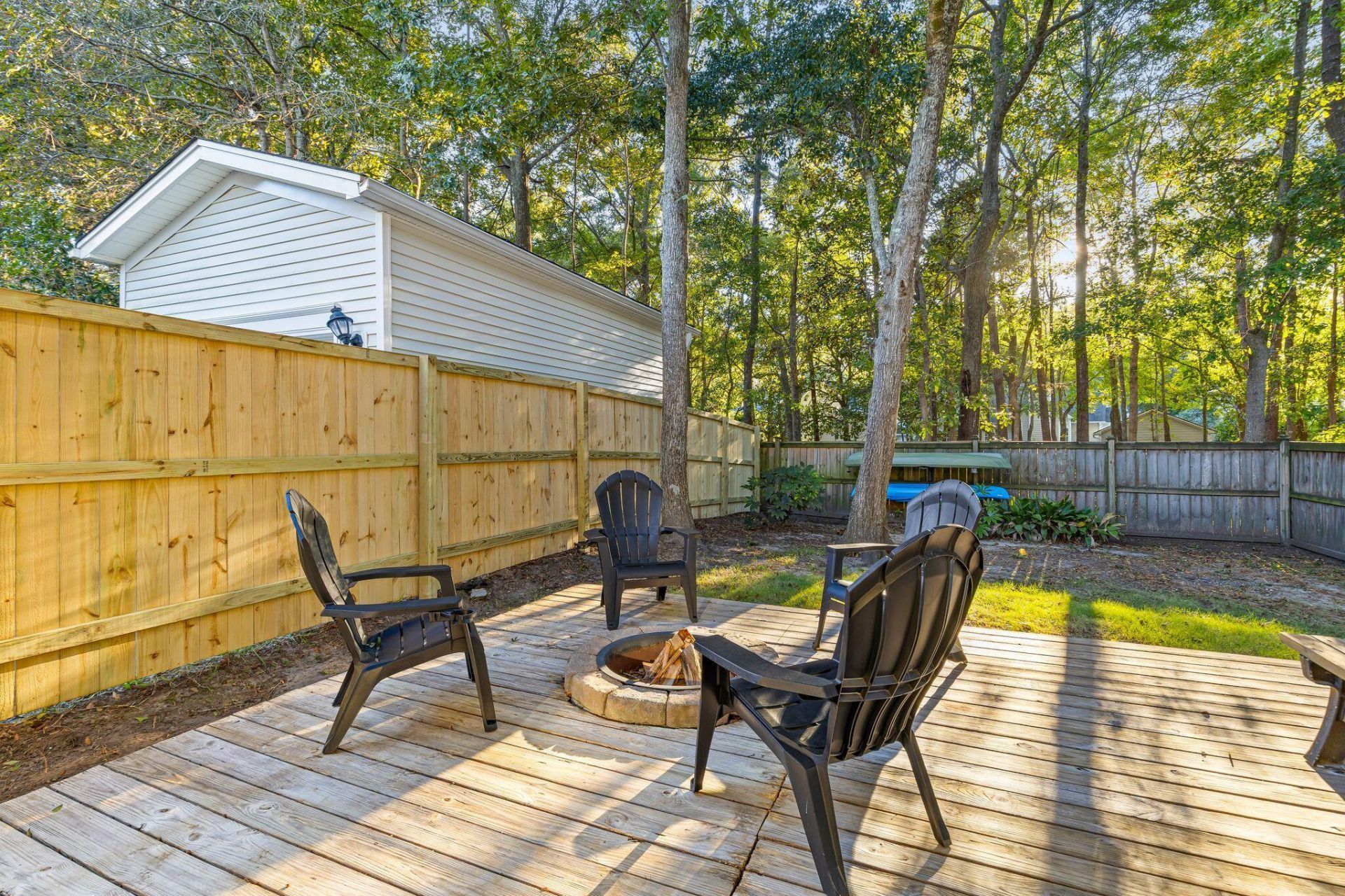 1733 Towne Street Photo 36