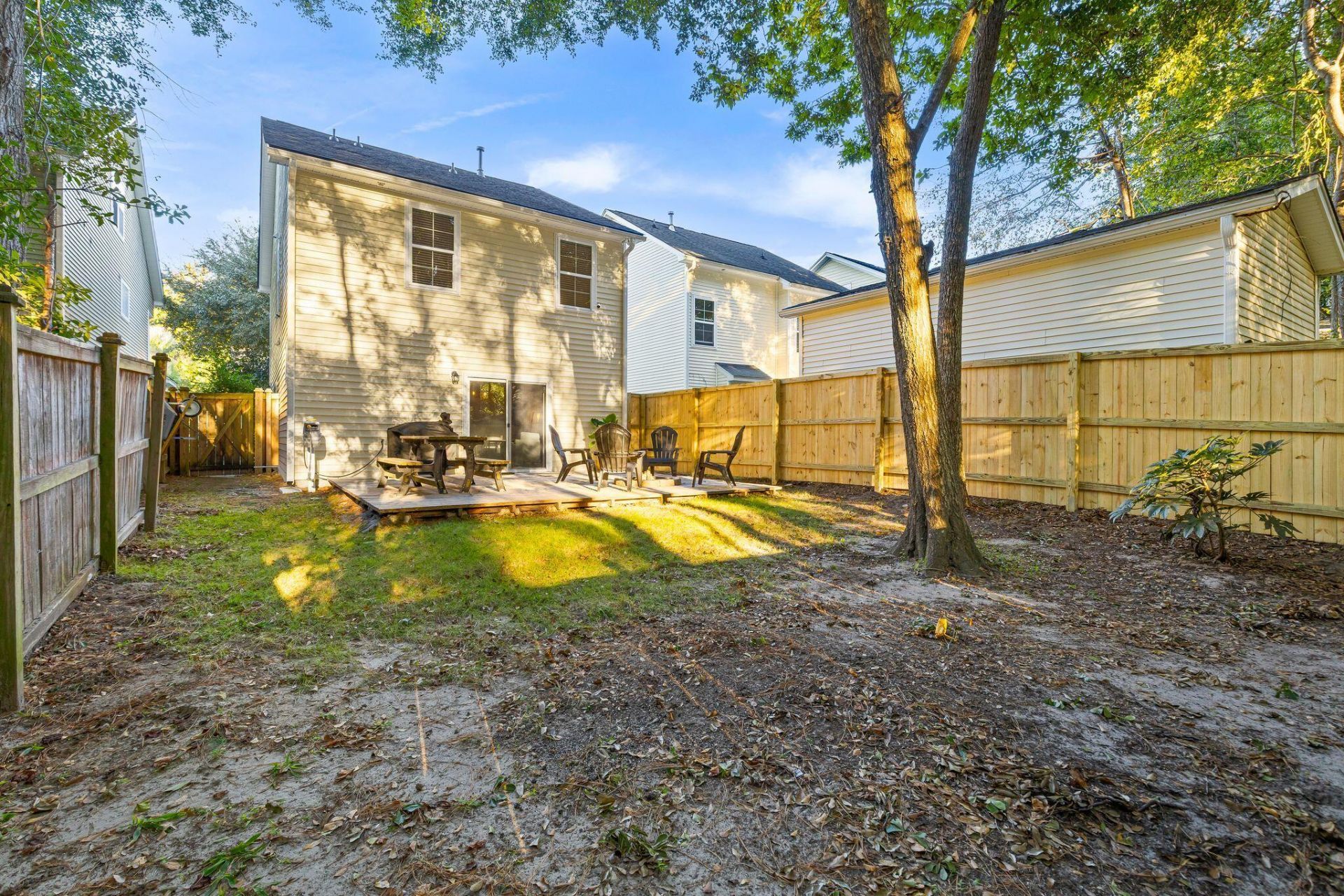 1733 Towne Street Photo 41