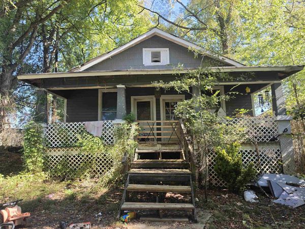 210 Georgia Ave, Florence, AL 35630