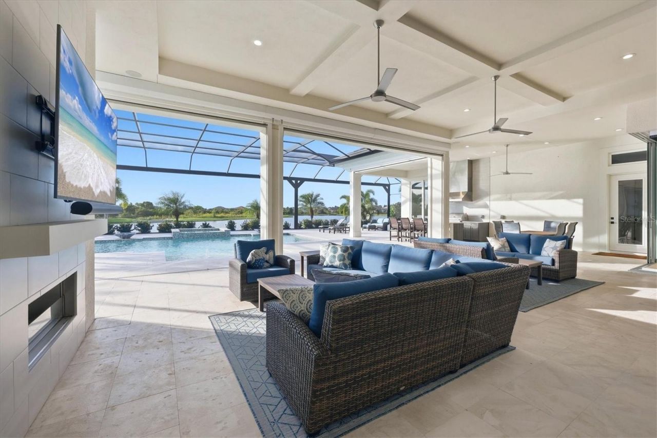 17015 Clearlake Avenue, Lakewood Ranch, FL 34202 Photo