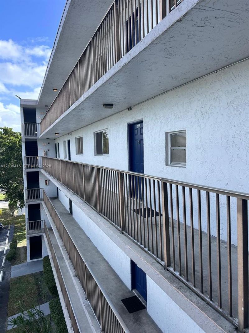 8620 N Sherman Cir , Unit 403, Miramar, FL 33025 Photo