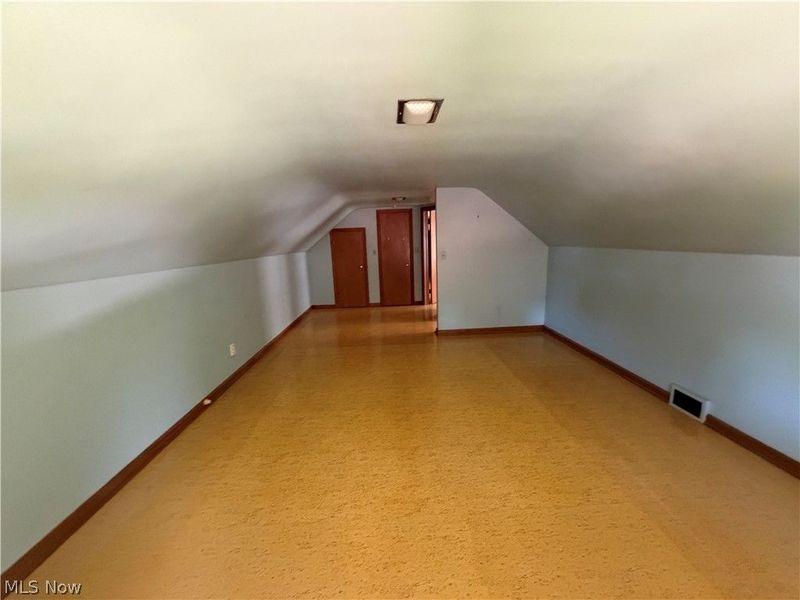4808 Monticello Boulevard, Richmond Heights, OH 44143 Photo 10