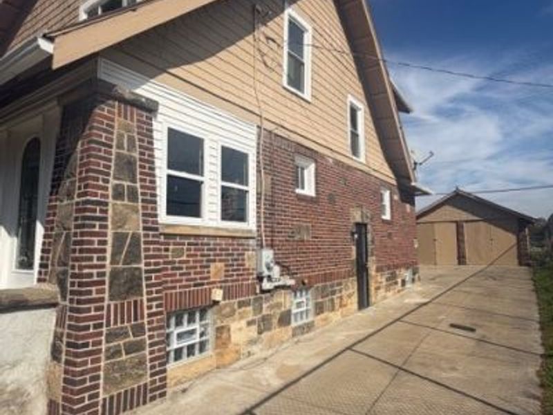 659 Glendora Avenue, Akron, OH 44320 Photo 2