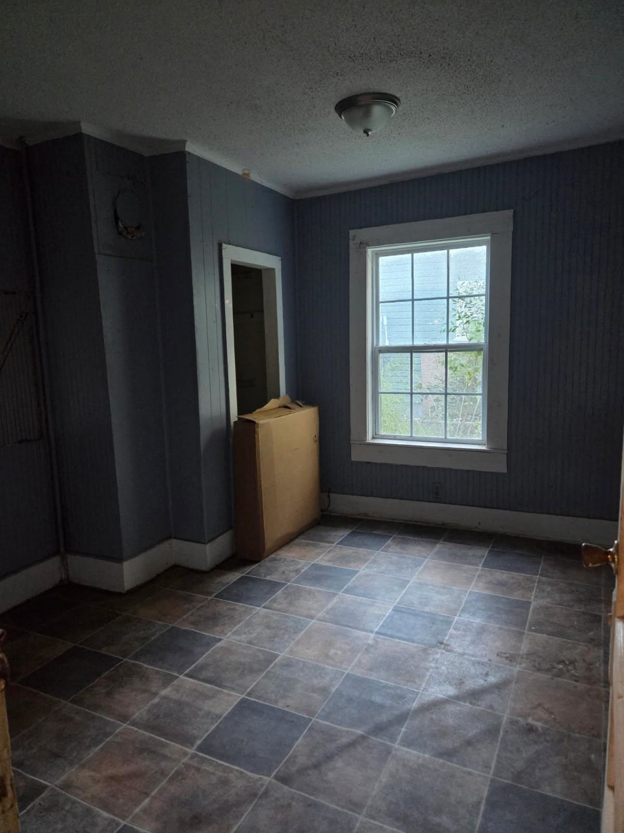 320 S Kaminski St. Photo 9