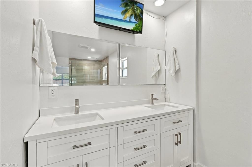 5654 Natoma Dr , Fort Myers, FL 33919 Photo