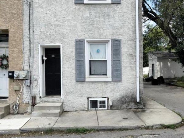 19 ROBERTS ALY , NORRISTOWN, PA 19401