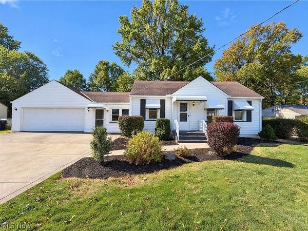 6526 Engle Road , Brook Park, OH 44142